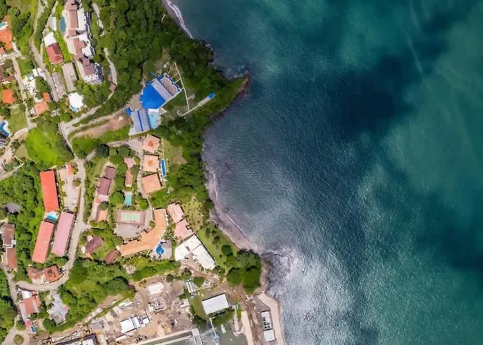 Elegant With Brand-new Fixtures, Shaded Tropical Terrace, And Secluded Access